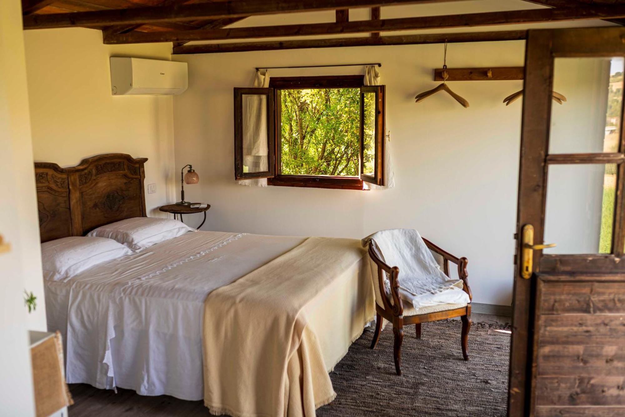 Le Bumbarelle Bed and Breakfast Tavoleto Eksteriør billede